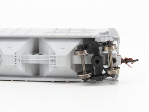 N Scale BLMA Models 11019 Burlington Northern PS-4000 3-Bay Covered Hopper RTR