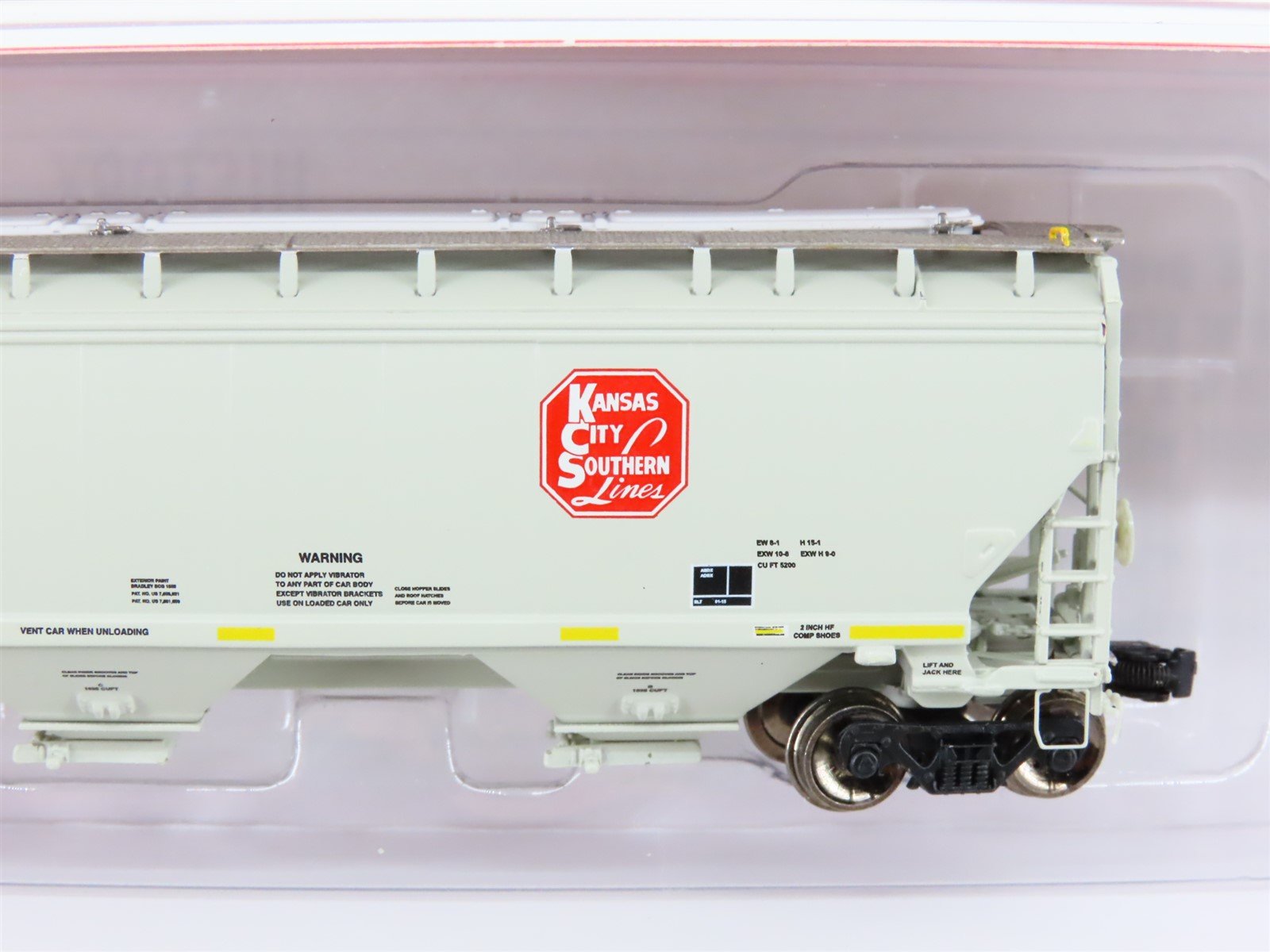 N Scaletrains.com SXT31406 KCS Kansas City Southern 3-Bay Covered Hopper #67546
