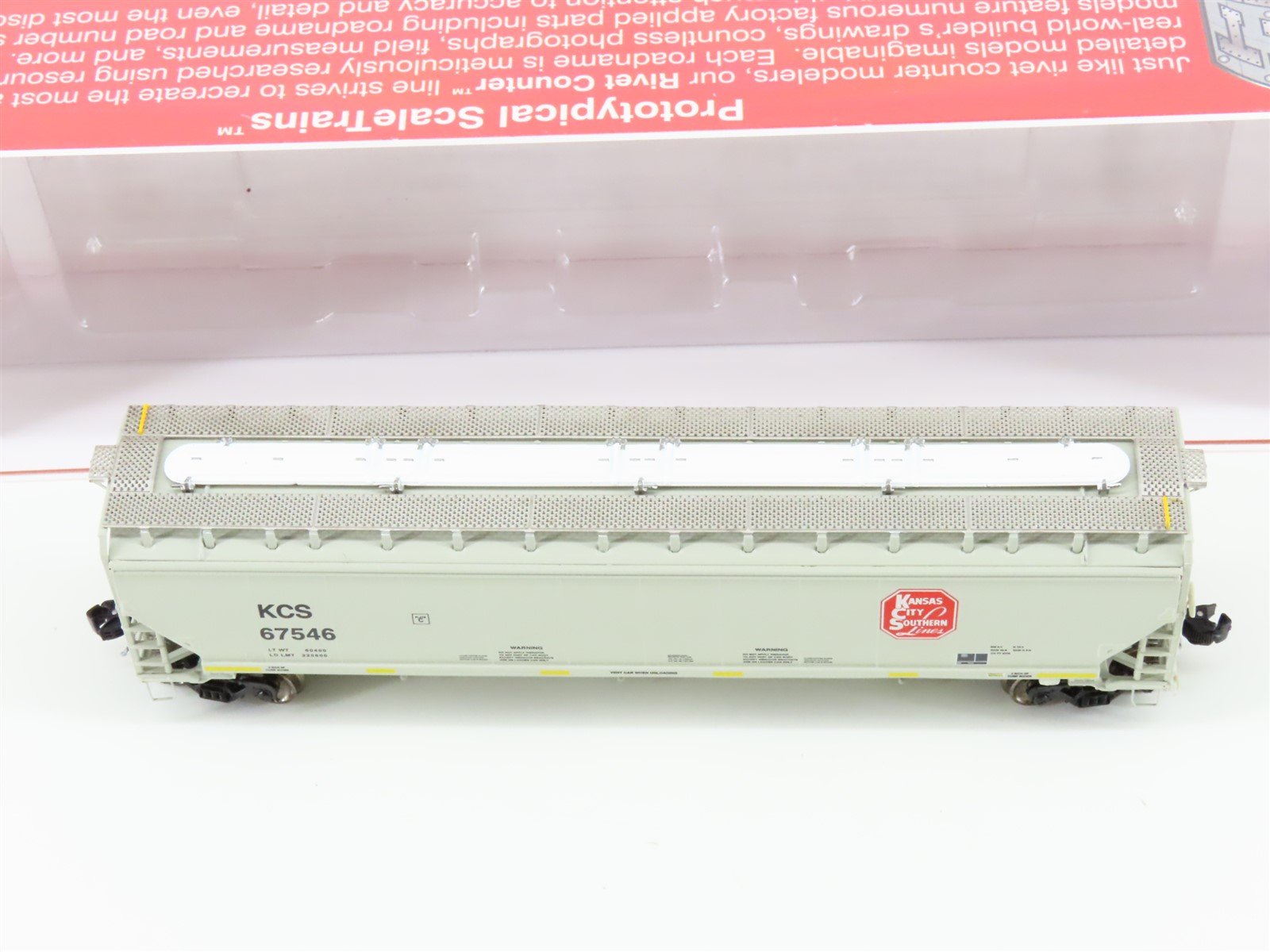 N Scaletrains.com SXT31406 KCS Kansas City Southern 3-Bay Covered Hopper #67546