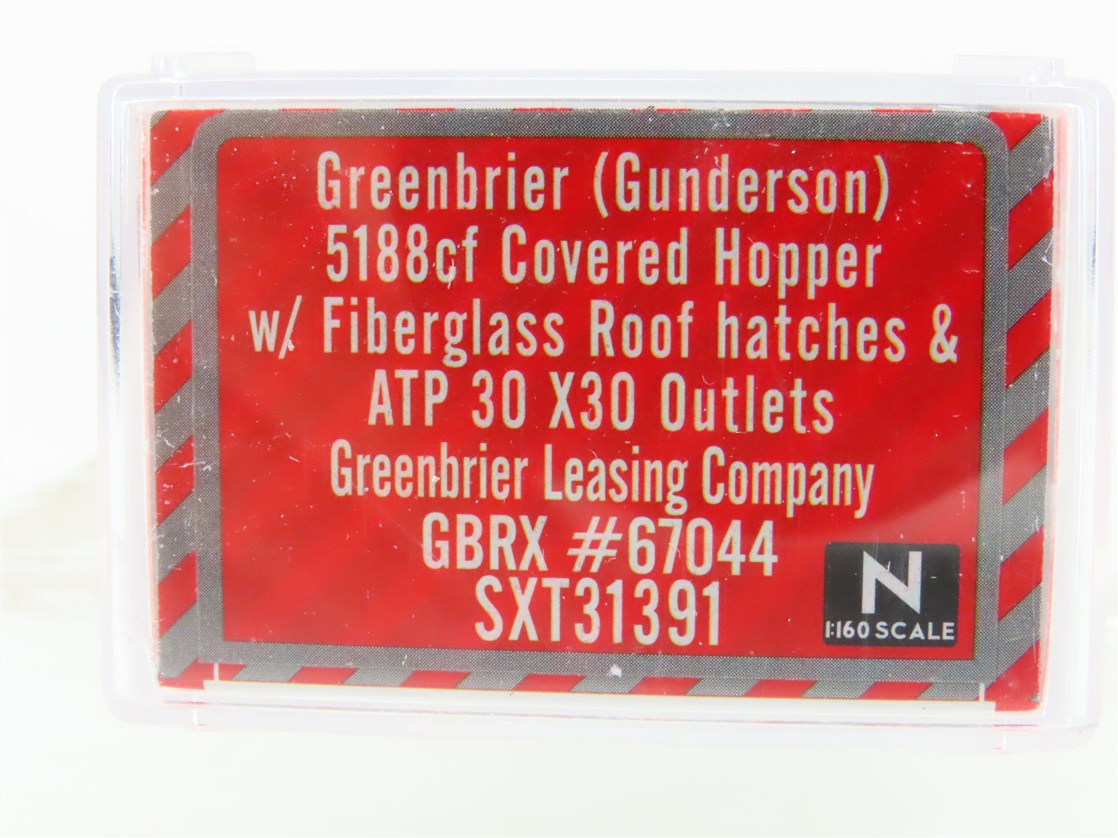 N Scaletrains.com SXT31391 GBRX Greenbrier Leasing 3-Bay Covered Hopper #67044
