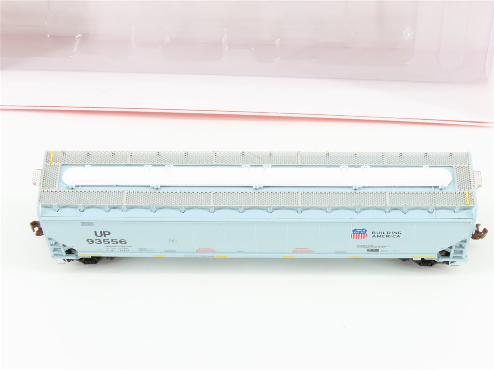 N Scaletrains.com SXT30957 UP Union Pacific 3-Bay Covered Hopper #93556