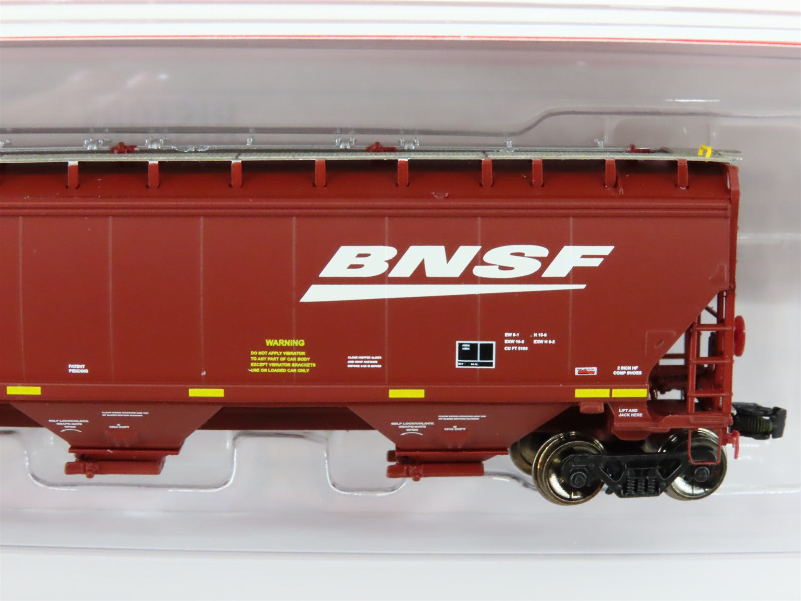 N Scaletrains.com SXT31362 BNSF Railway 3-Bay Covered Hopper #485791