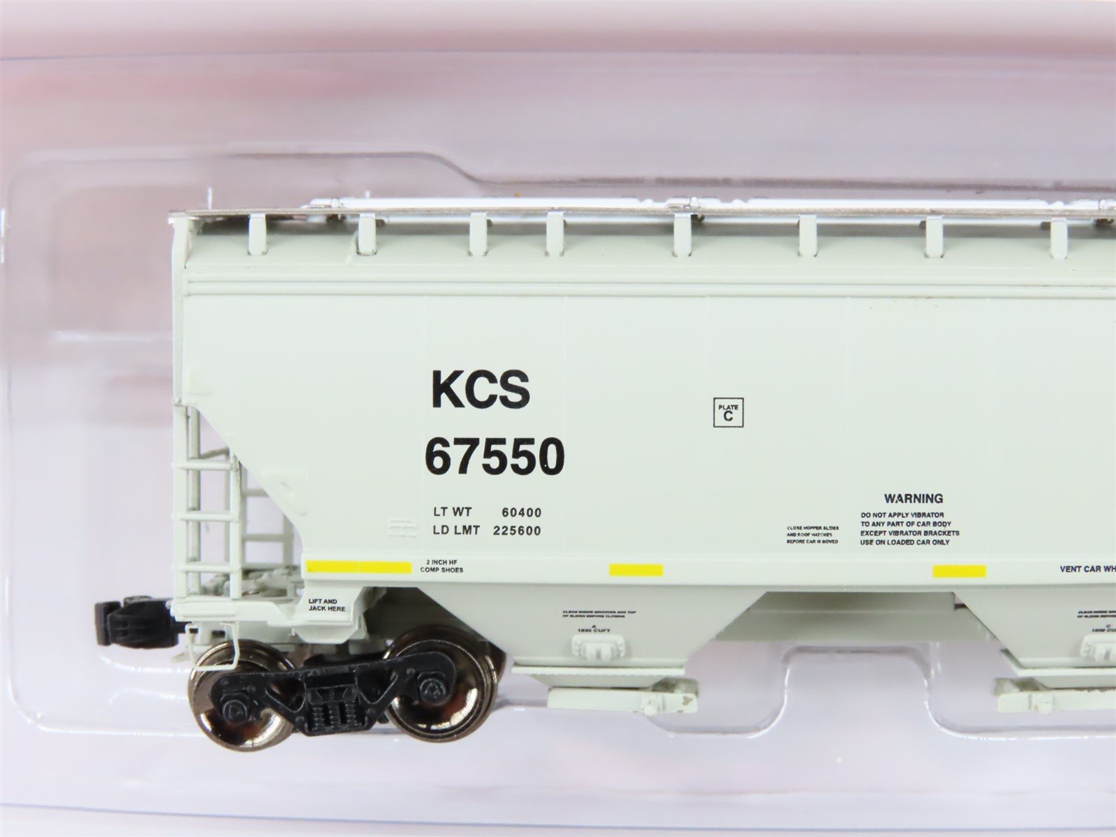 N Scaletrains.com SXT31407 KCS Kansas City Southern 3-Bay Covered Hopper #67550