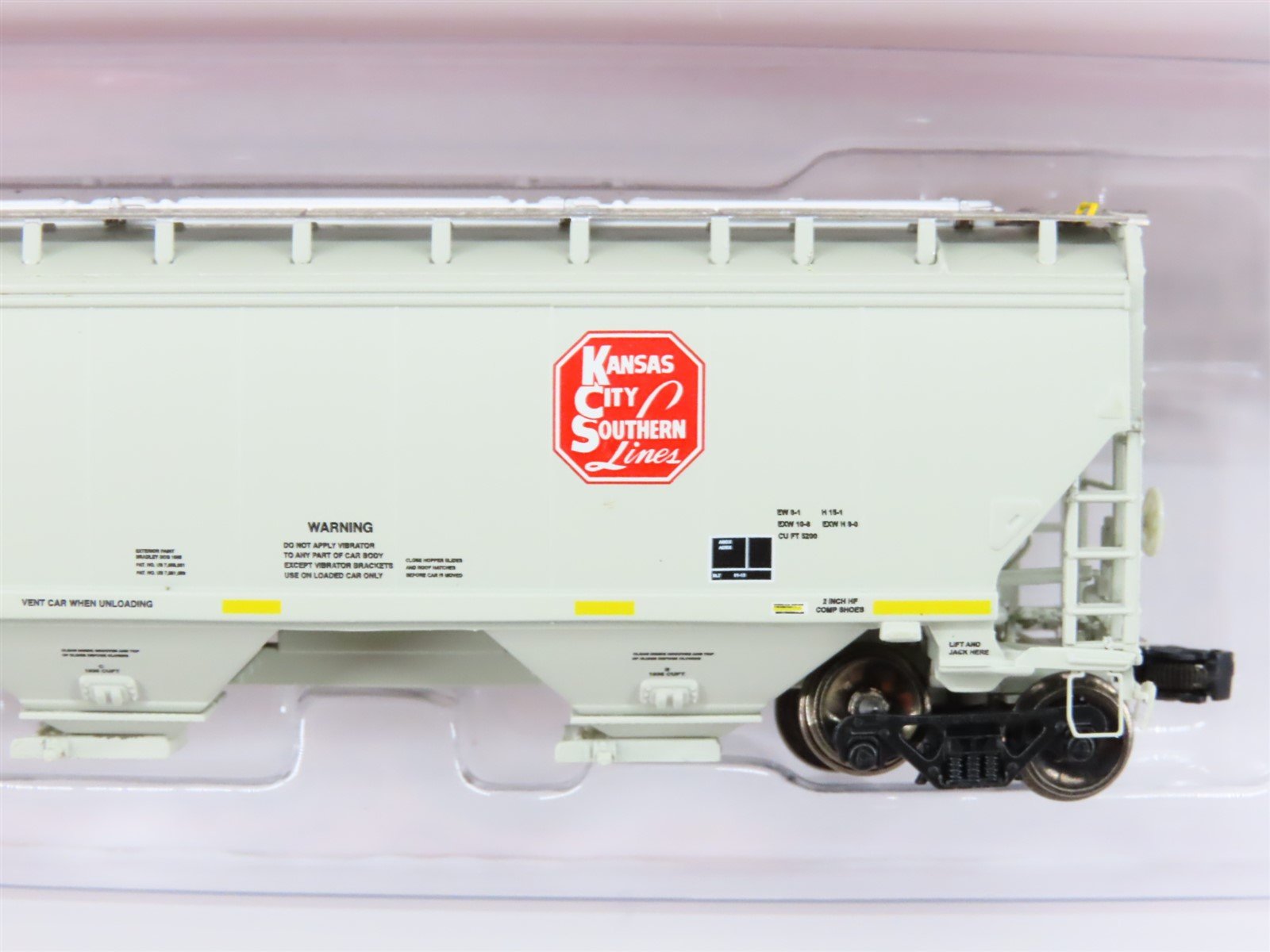N Scaletrains.com SXT31407 KCS Kansas City Southern 3-Bay Covered Hopper #67550