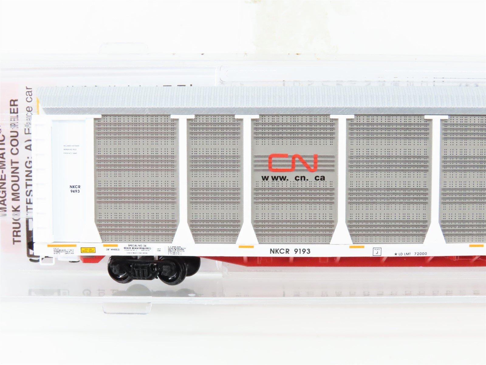 N Scale Micro-Trains MTL 11100340 NKCR CN 89' Tri-Level Closed Autorack #9193