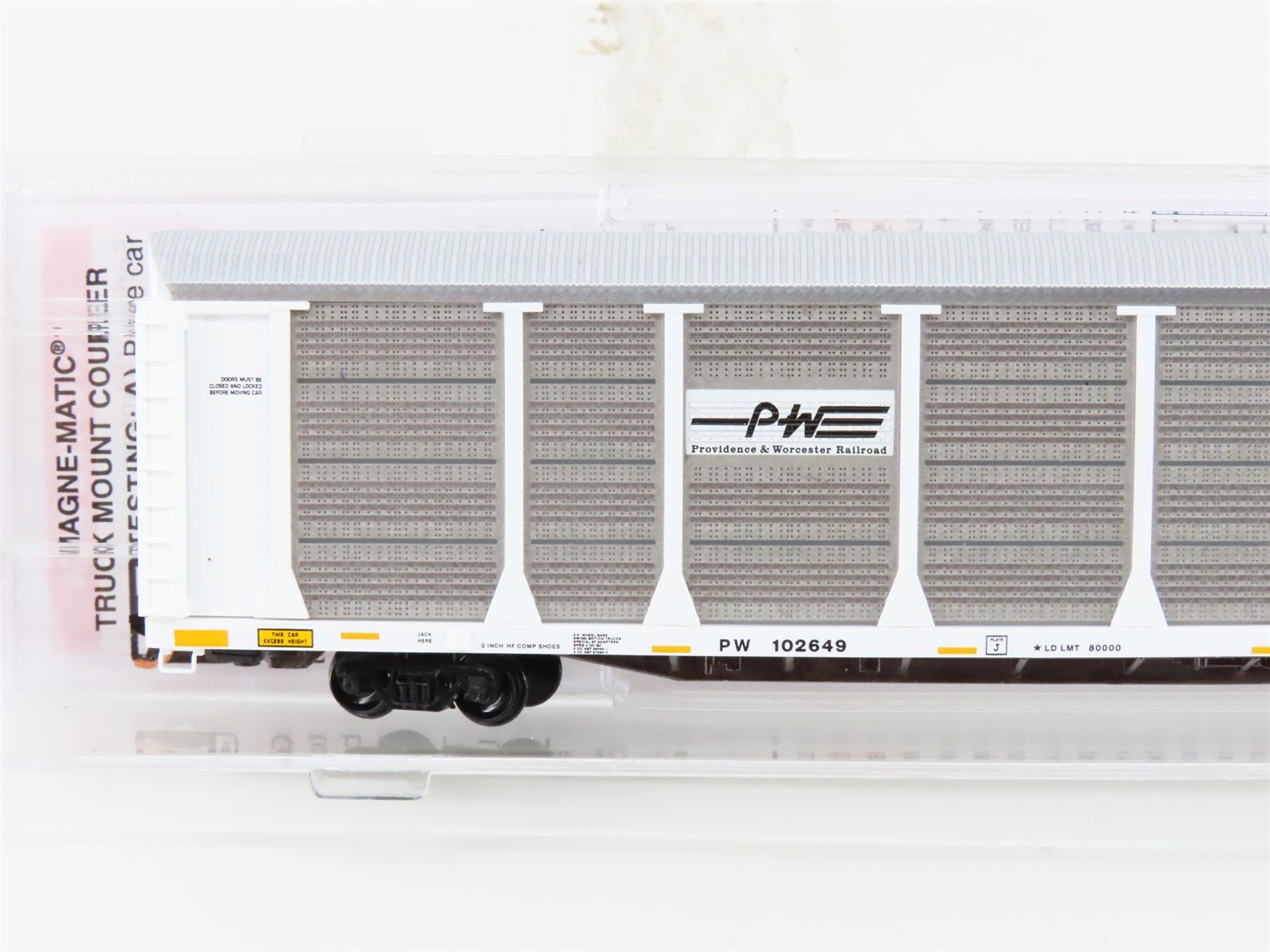 N Scale Micro-Trains MTL 11100170 PW 89' Tri-Level Closed Autorack #102649