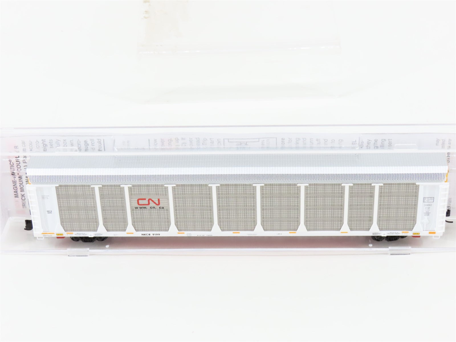 N Scale Micro-Trains MTL 11100341 NKCR CN 89' Tri-Level Closed Autorack #9199