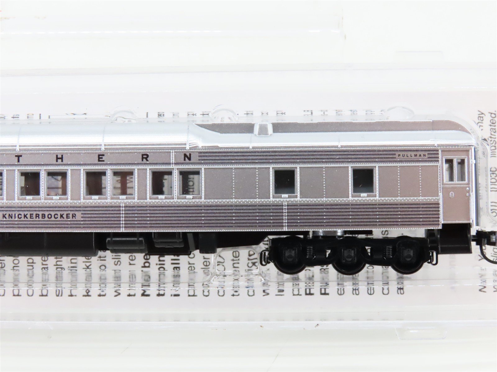 N Micro-Trains MTL 14200335 SOU Southern 12-1 Sleeper Passenger 
