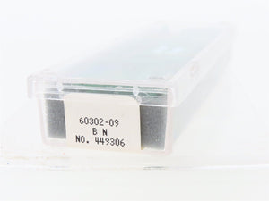 N InterMountain Kit 60302-09 BN Burlington Northern 3-Bay Covered Hopper #449306
