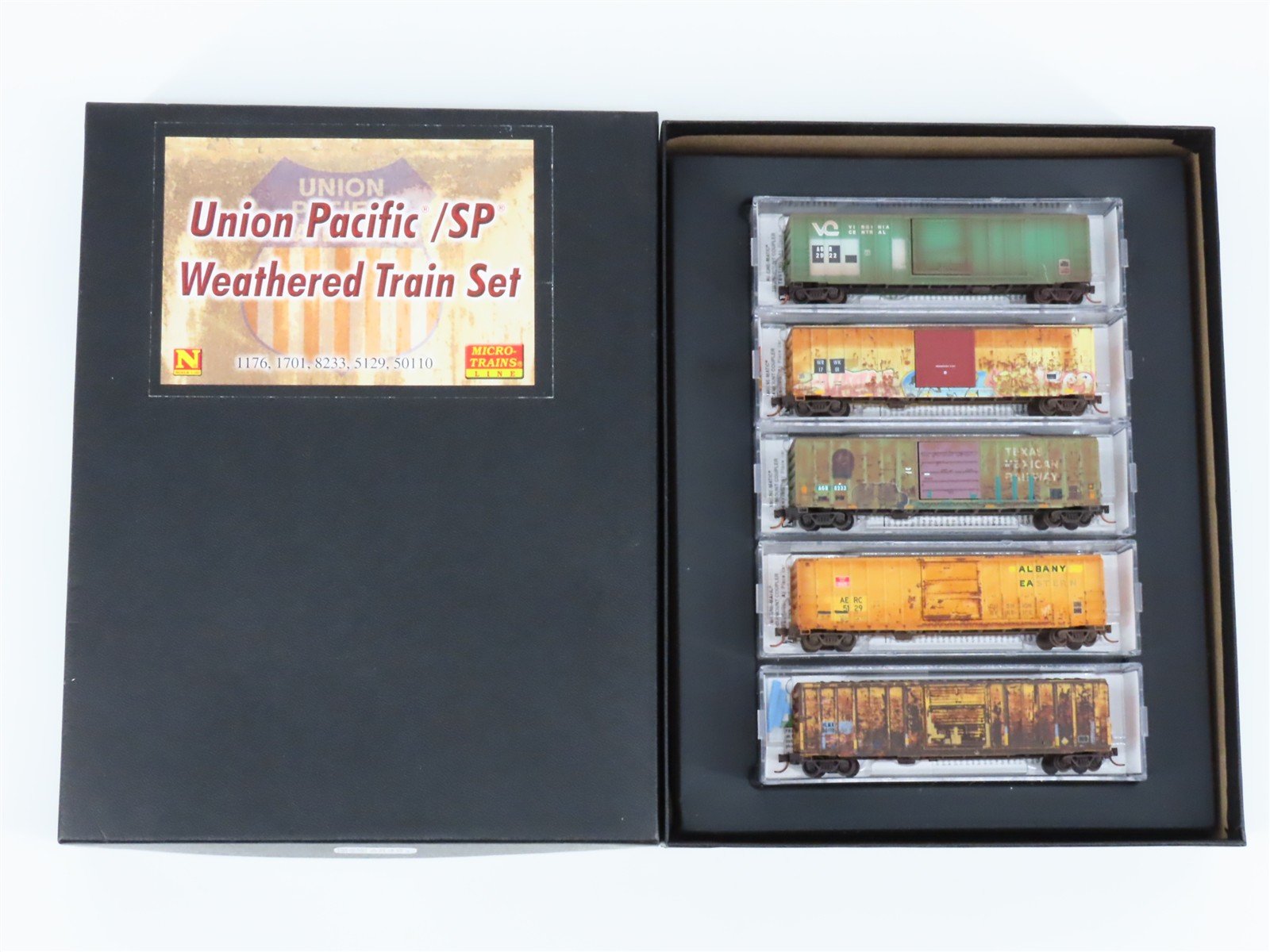 N Scale Micro-Trains MTL 50' Rib Side Box Cars 5-Pack - Weathered & Graffiti