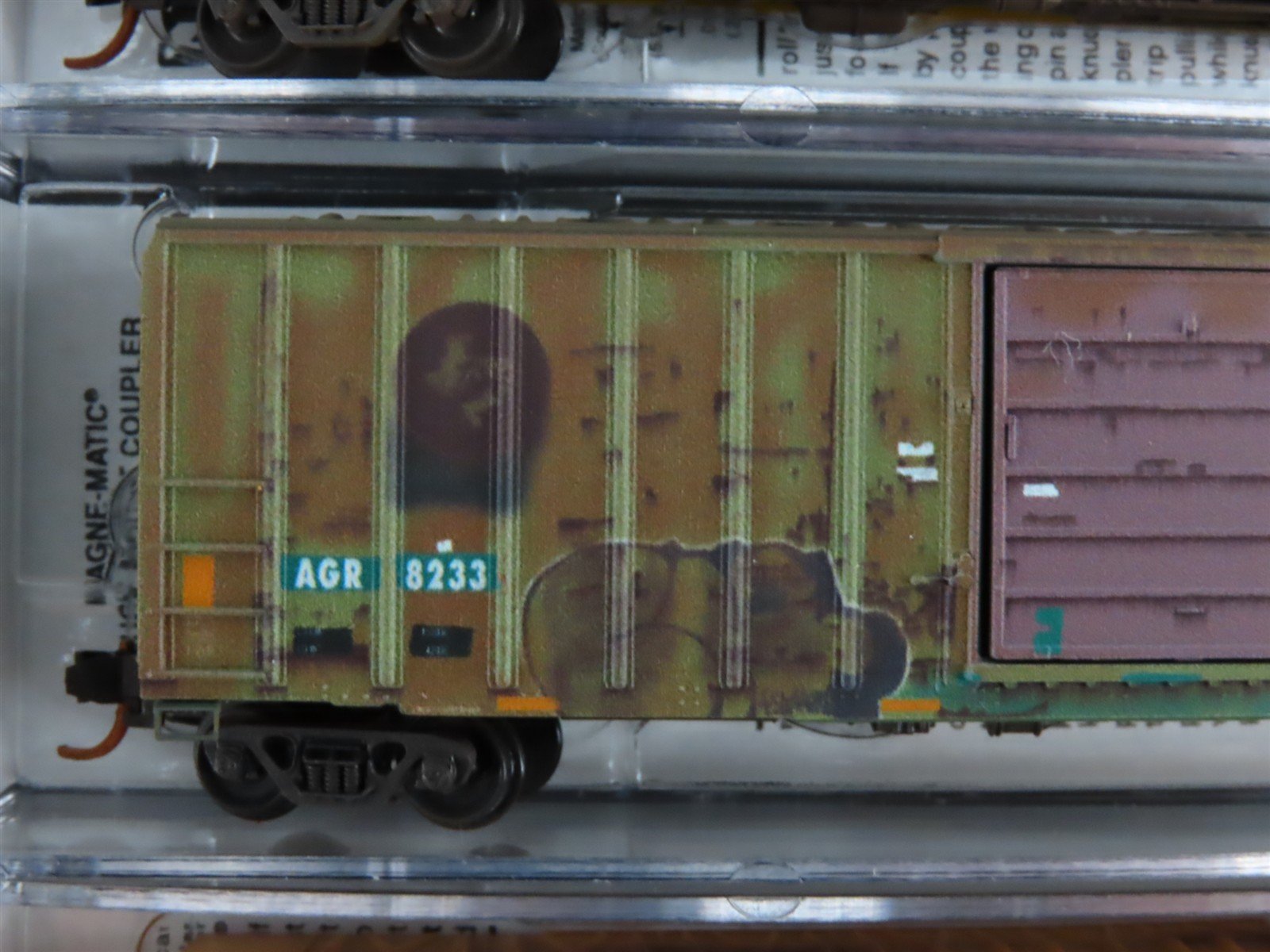 N Scale Micro-Trains MTL 50' Rib Side Box Cars 5-Pack - Weathered & Graffiti