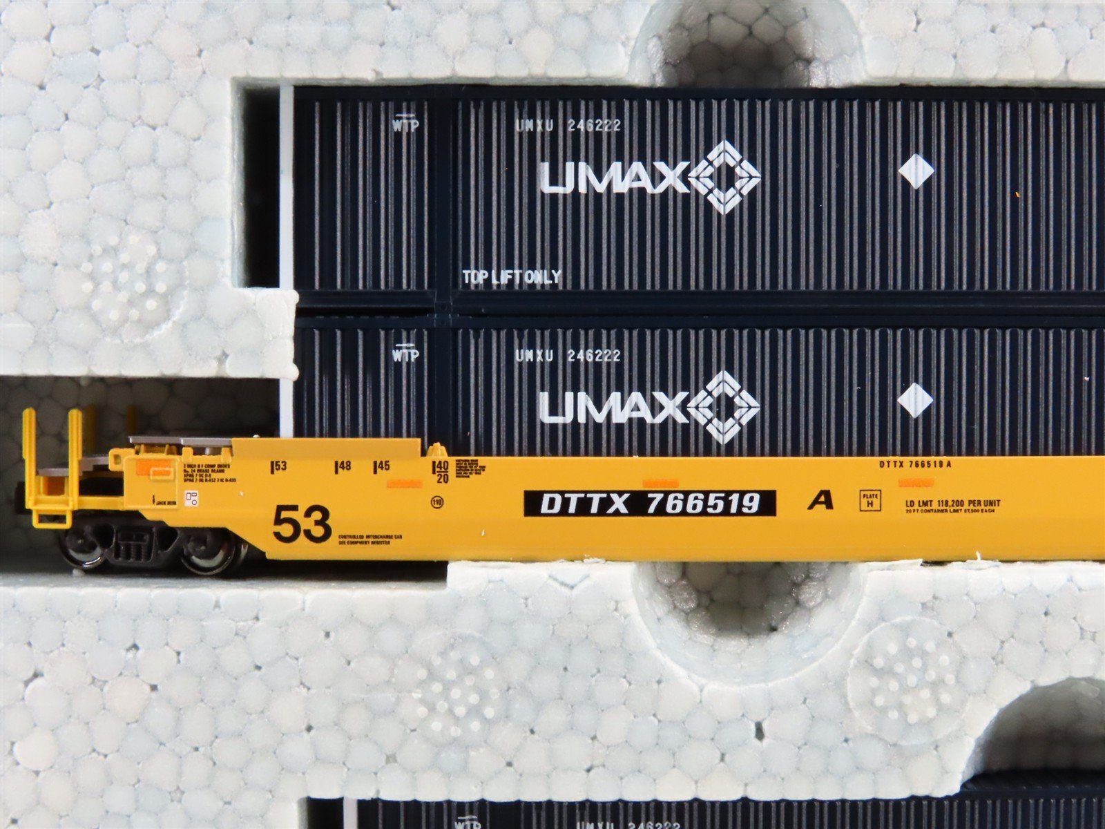 N KATO 106-6176 TTX / UMAX Gunderson MAXI-IV Articulated 3-Unit Well Car w/ Load
