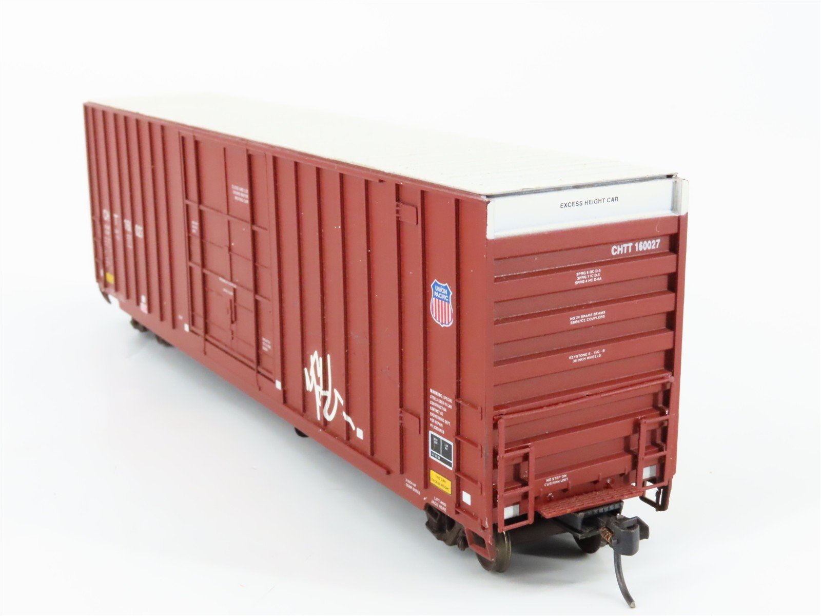 HO Scale LBF CHTT / UP Union Pacific 50' Hi-Cube Box Car #160027 w/ Graffiti