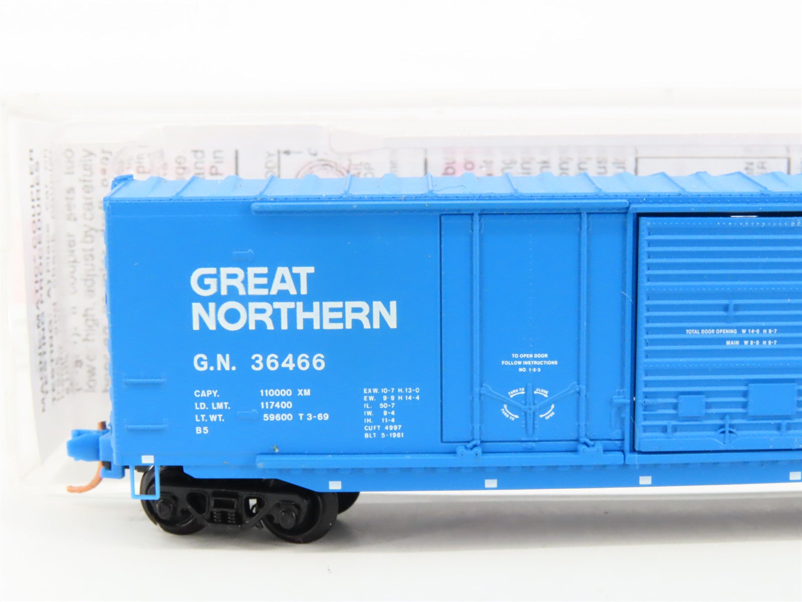 N Scale Micro-Trains 76060 GN Great Northern 50' Box Car 36466 RTR