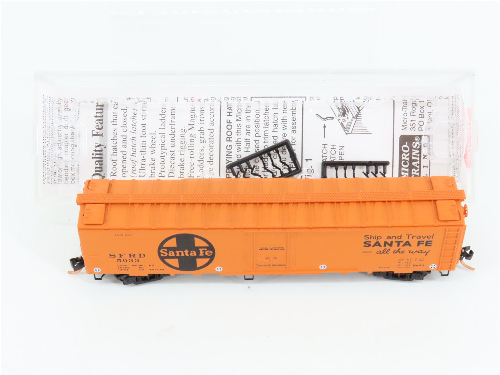 N Scale Micro-Trains 52050 ATSF Santa Fe 52' Express Reefer 5033 RTR