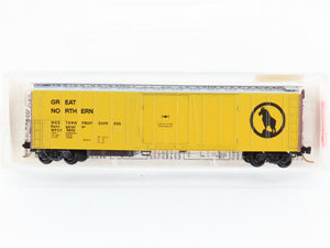 N Scale Micro-Trains 32340 GN Great Northern 50' Plug Door Box Car 8832 RTR