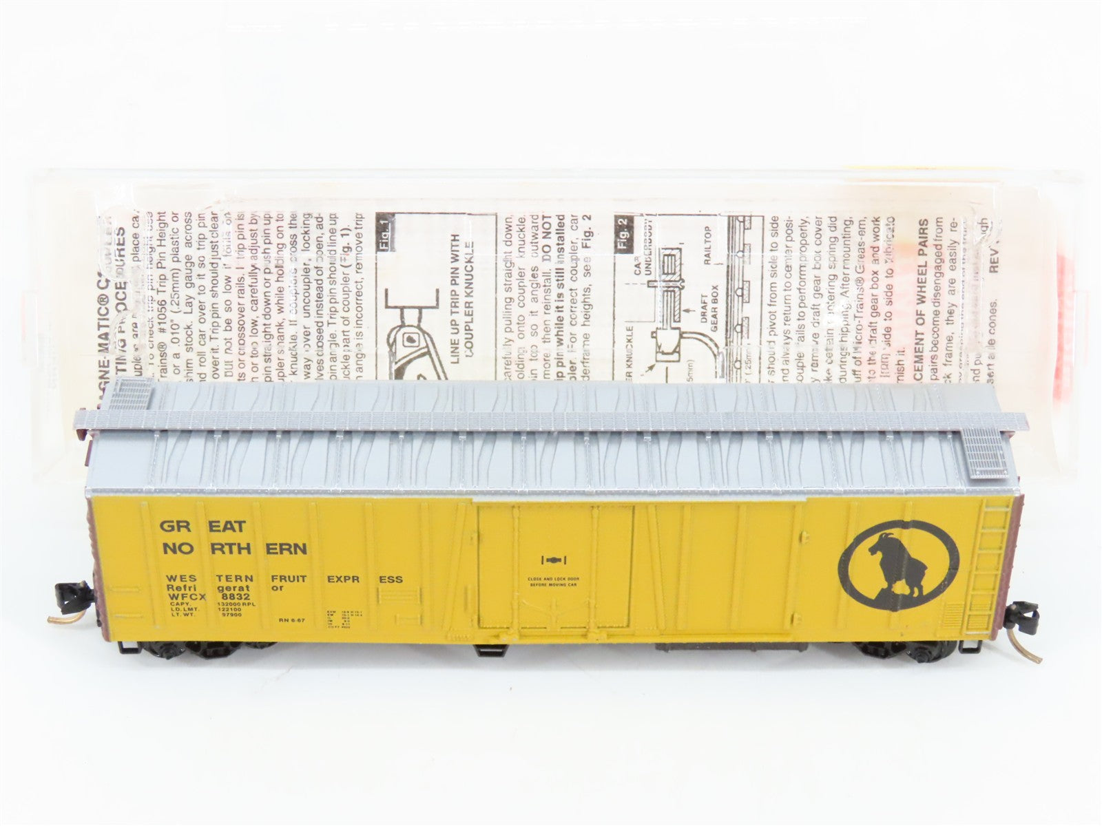 N Scale Micro-Trains 32340 GN Great Northern 50' Plug Door Box Car 8832 RTR