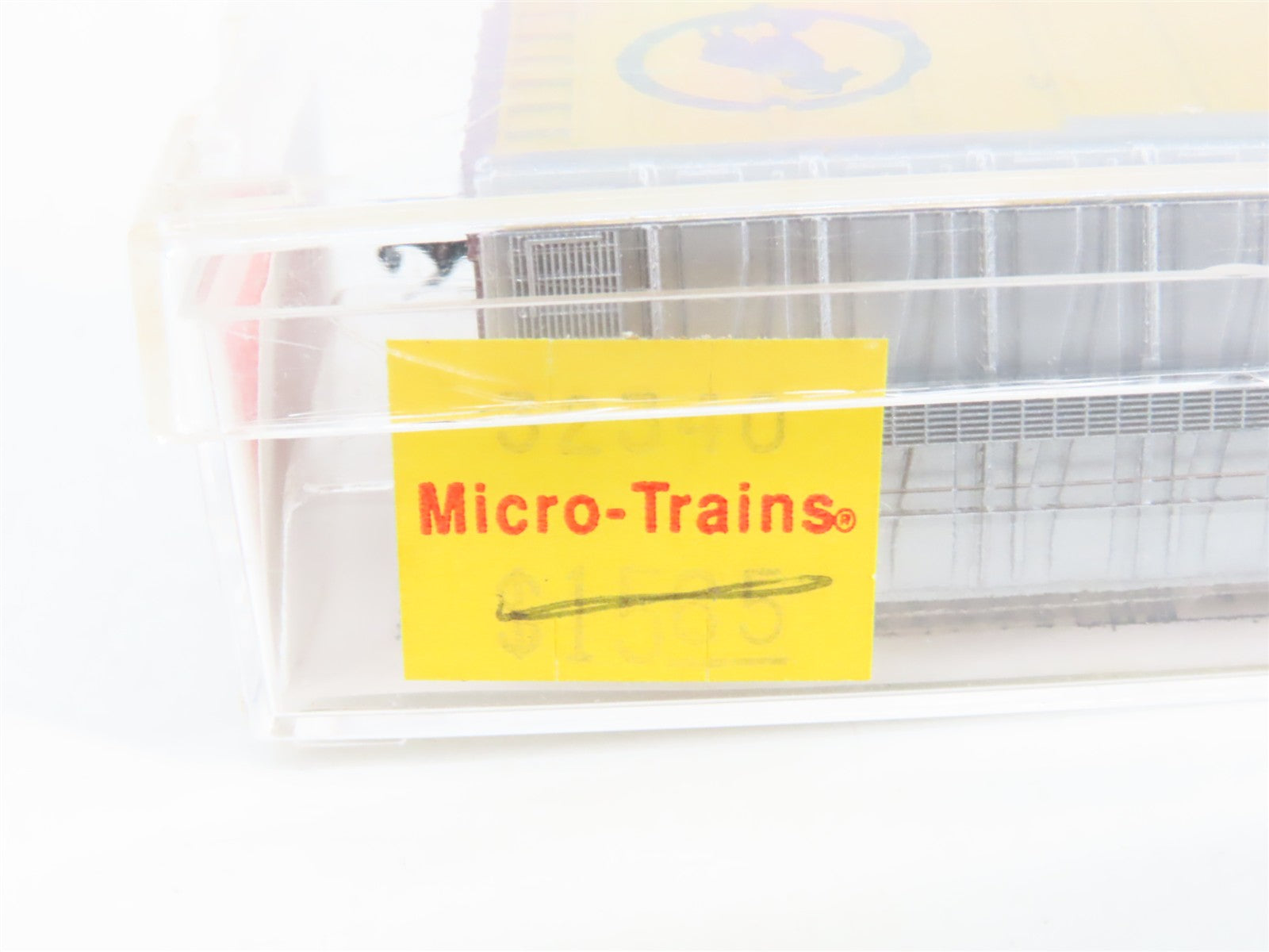 N Scale Micro-Trains 32340 GN Great Northern 50' Plug Door Box Car 8832 RTR