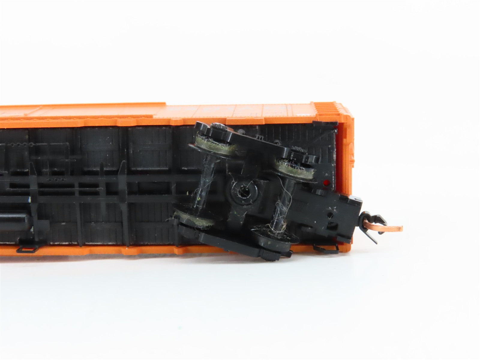 N Scale Micro-Trains 52050 SFRD Santa Fe 52' Express Reefer 5033 RTR