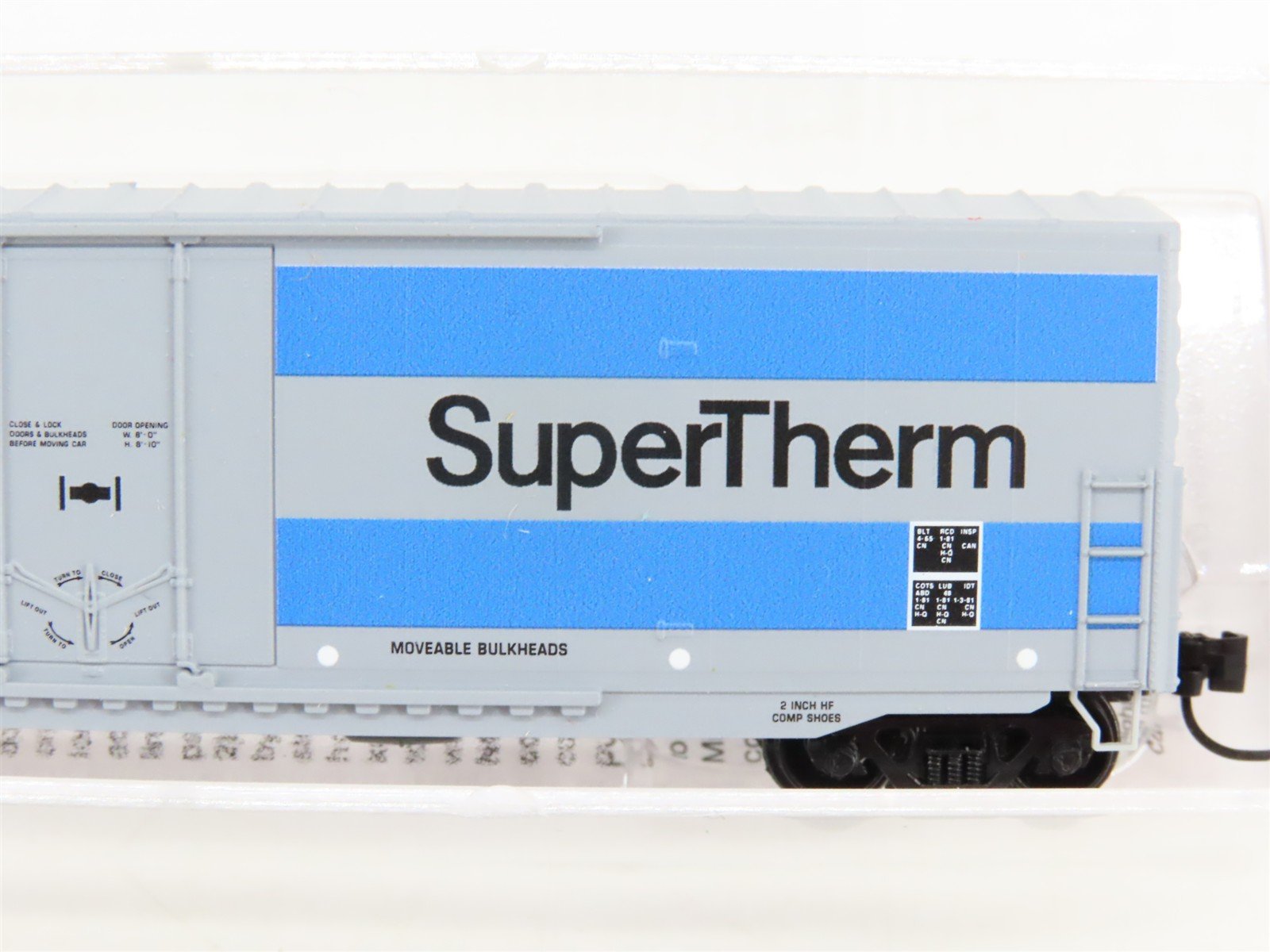 N Scale Micro-Trains 18100090 CN Canadian National 50' Box Car 289005 RTR