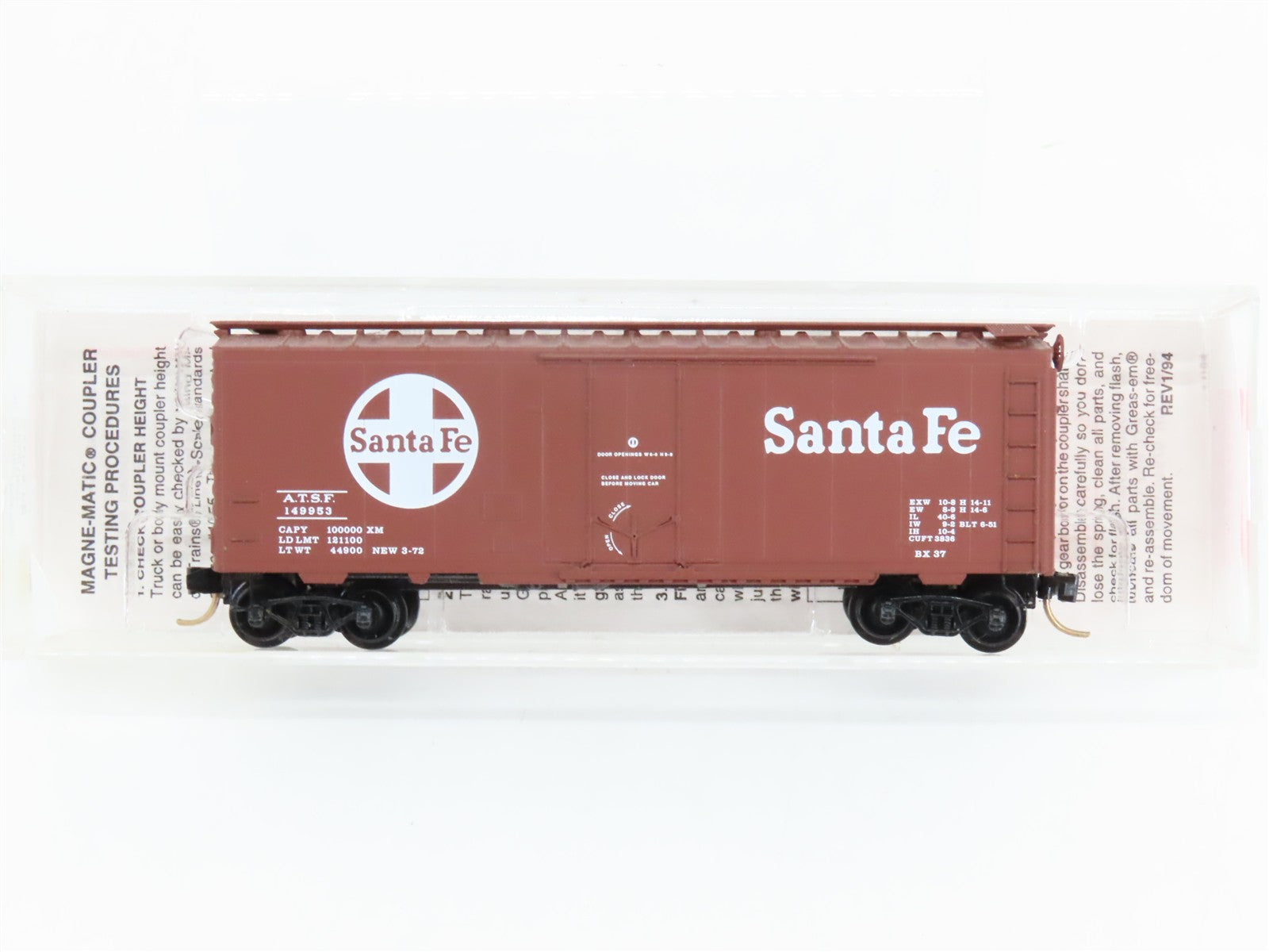 N Scale Micro-Trains 21110 ATSF Santa Fe 40' Plug Door Box Car 149953 RTR