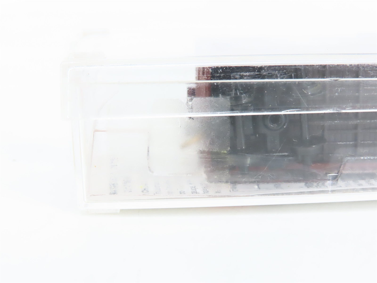 N Scale Micro-Trains 21110 ATSF Santa Fe 40' Plug Door Box Car 149953 RTR