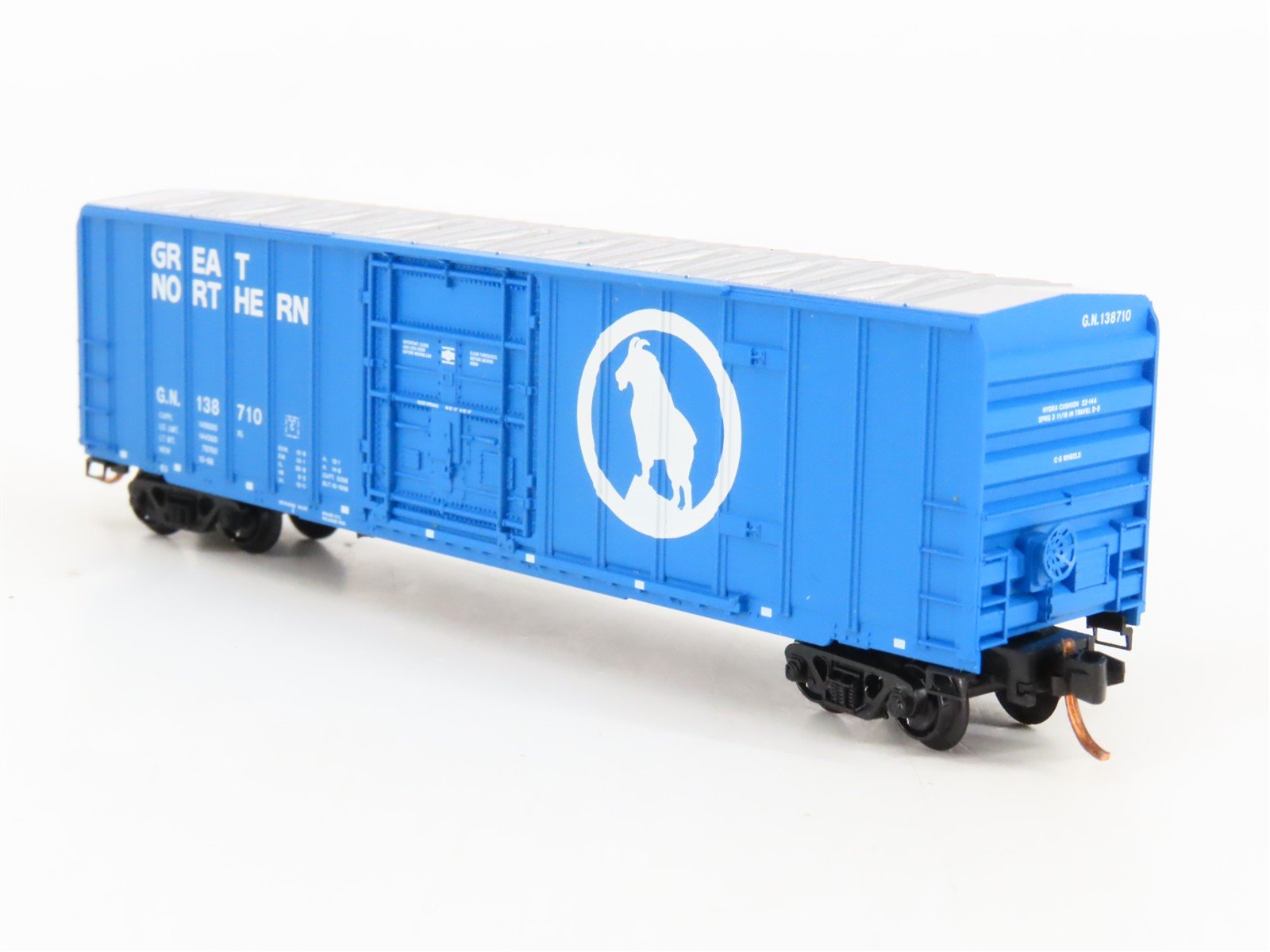 N Scale Micro-Trains 02700070 Great Northern 50' Rib Side Plug Door Box Car RTR