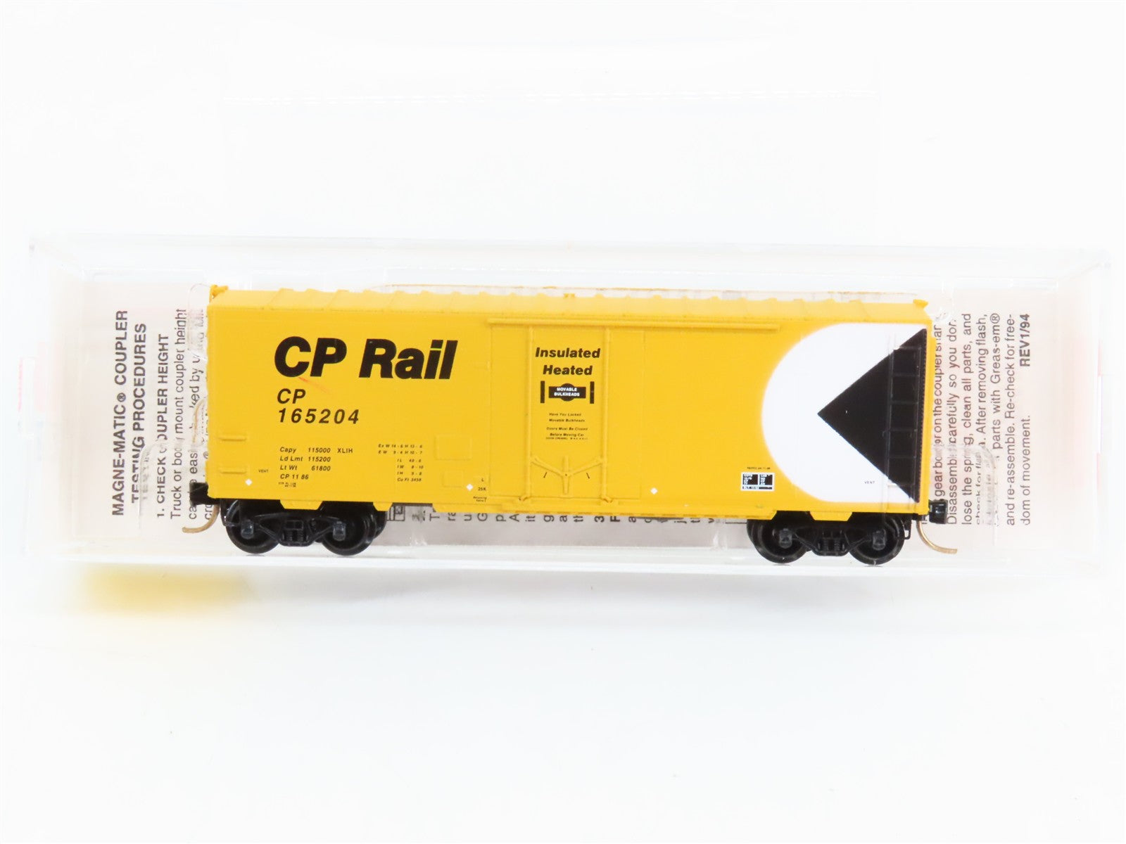 N Scale Micro-Trains 74010 CP Canadian Pacific 40' Plug Door Box Car 165204 RTR