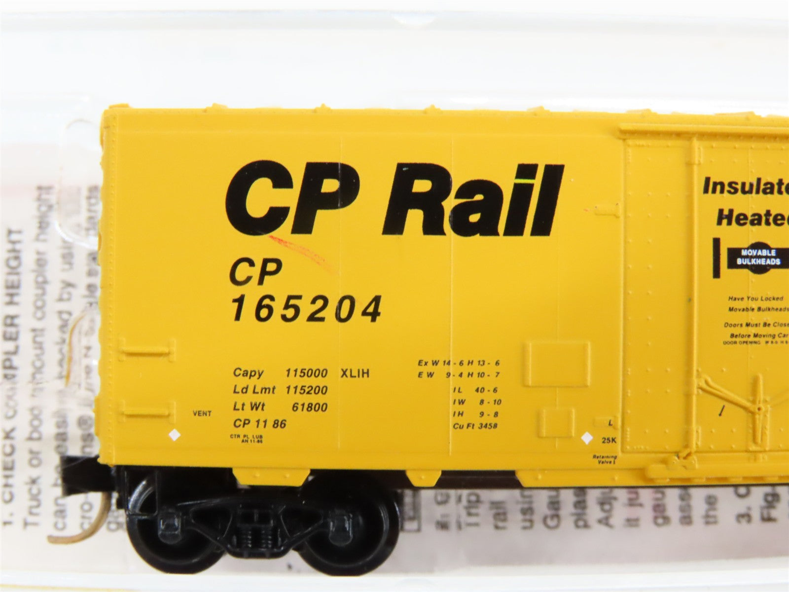N Scale Micro-Trains 74010 CP Canadian Pacific 40' Plug Door Box Car 165204 RTR