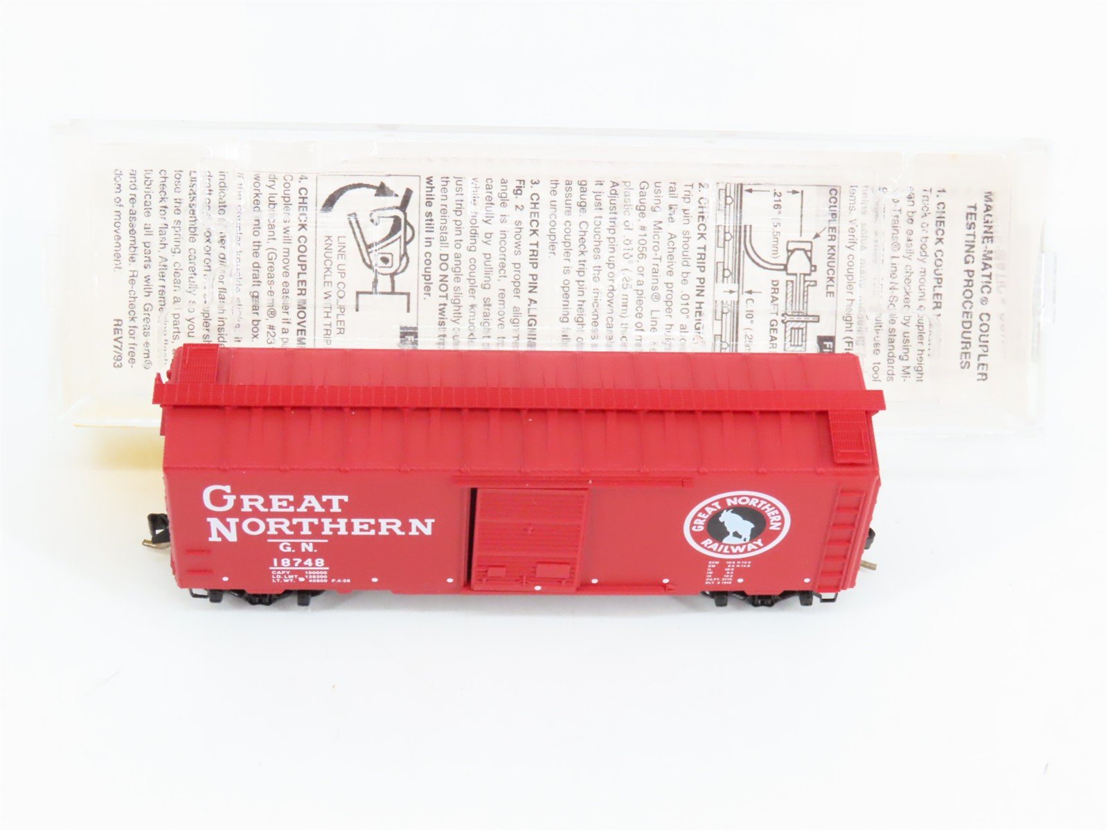 N Scale Micro-Trains 20156 GN Great Northern 40' Box Car 18748 RTR