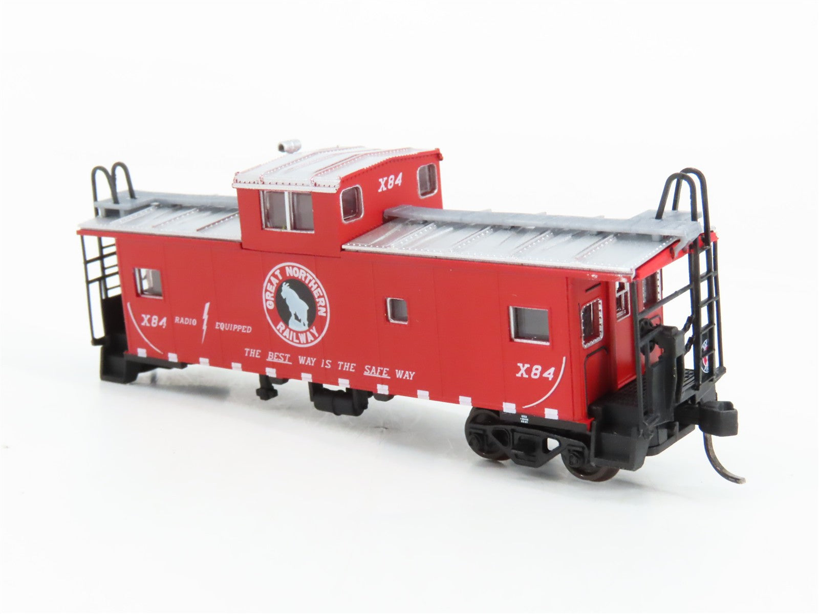 N Scale Atlas 50005603 GN Great Northern Standard Cupola Caboose X84 RTR