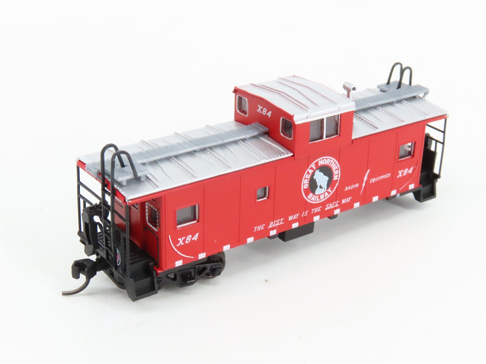 N Scale Atlas 50005603 GN Great Northern Standard Cupola Caboose X84 RTR