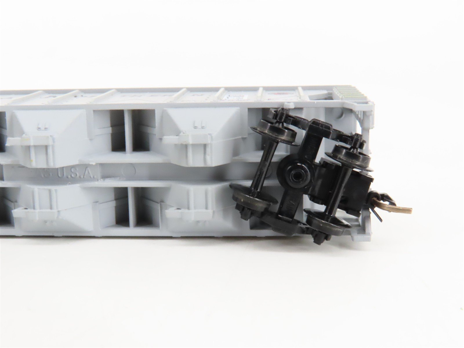 N Scale Atlas 9212-2 GN Great Northern 47' 2-Bay Covered Hopper 71697 RTR