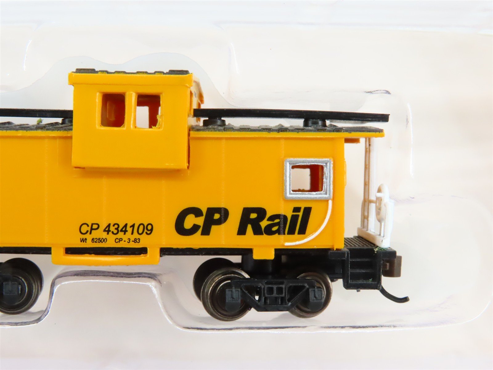 N Scale Bachmann 70764 CP Rail 36' Wide-Vision Caboose 434109 RTR