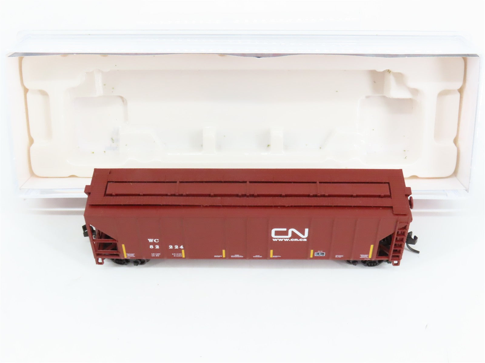 N Scale Atlas 50004594 WC Canadian National Hopper 82224 RTR