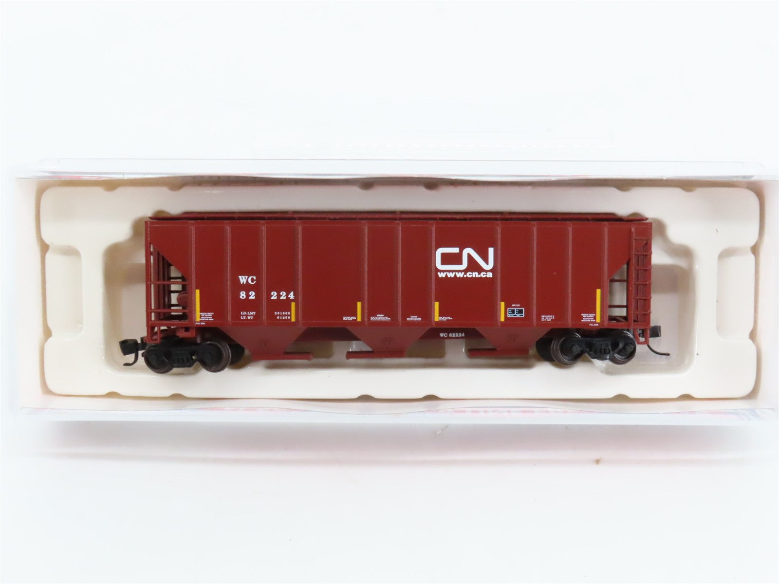 N Scale Atlas 50004594 WC Canadian National 3-Bay Covered Hopper 82224 RTR