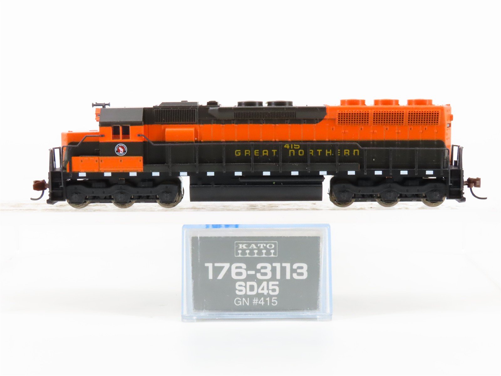 N Scale KATO 176-3113 GN Great Northern EMD SD45 Diesel #415