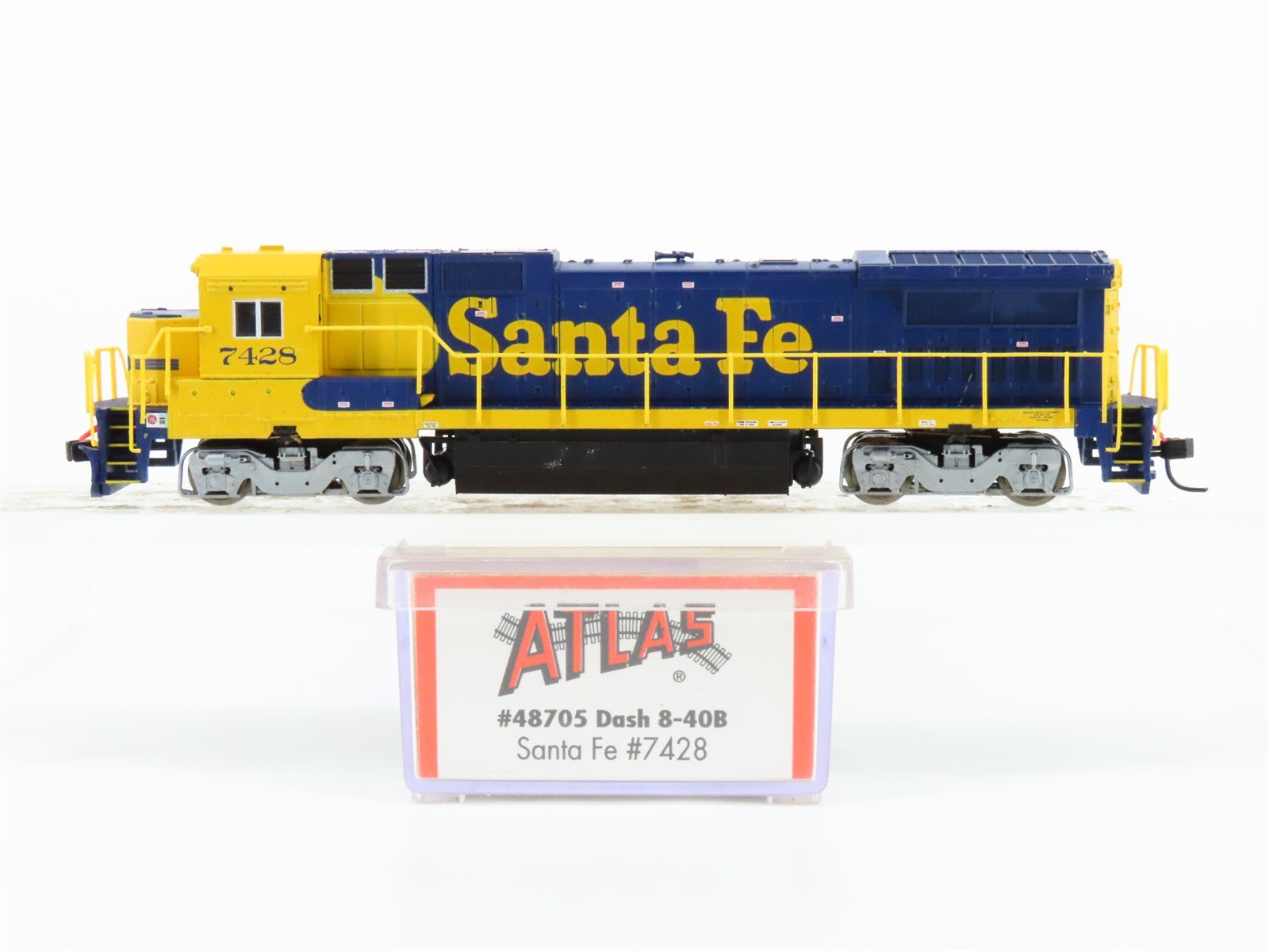 N Scale Atlas 48705 ATSF Santa Fe Dash 8-40B Diesel Locomotive #7428 - DCC Ready