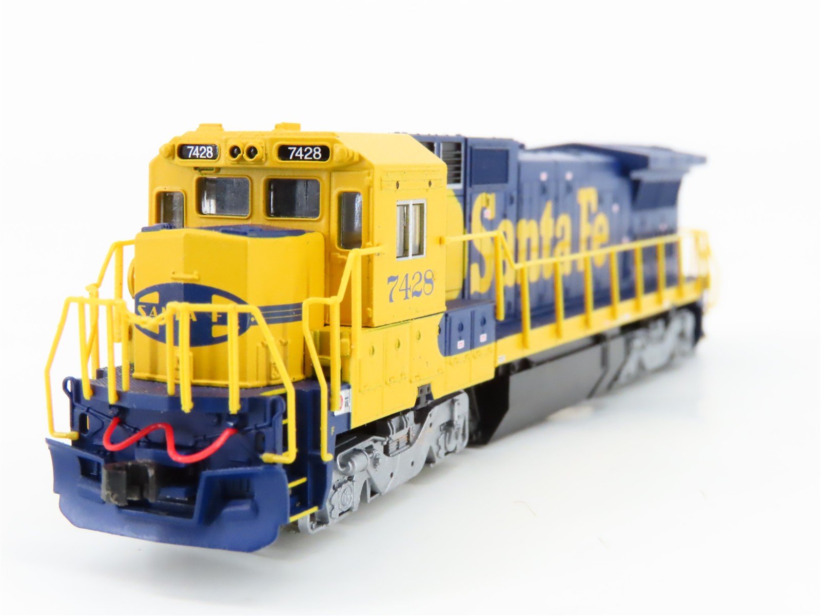 N Scale Atlas 48705 ATSF Santa Fe Dash 8-40B Diesel Locomotive #7428 - DCC Ready