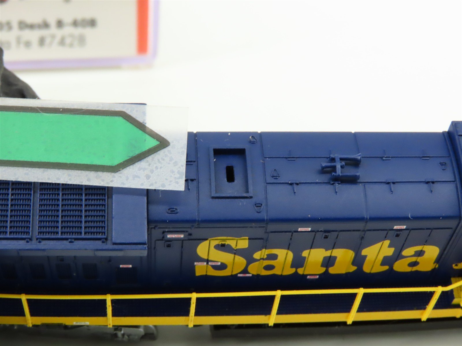 N Scale Atlas 48705 ATSF Santa Fe Dash 8-40B Diesel Locomotive #7428 - DCC Ready