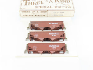 HO Scale Bev-Bel 778 MILW Milwaukee Road 2-Bay Open Hopper 3-Car Kit