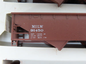 HO Scale Bev-Bel 778 MILW Milwaukee Road 2-Bay Open Hopper 3-Car Kit