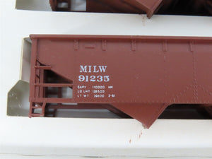 HO Scale Bev-Bel 778 MILW Milwaukee Road 2-Bay Open Hopper 3-Car Kit