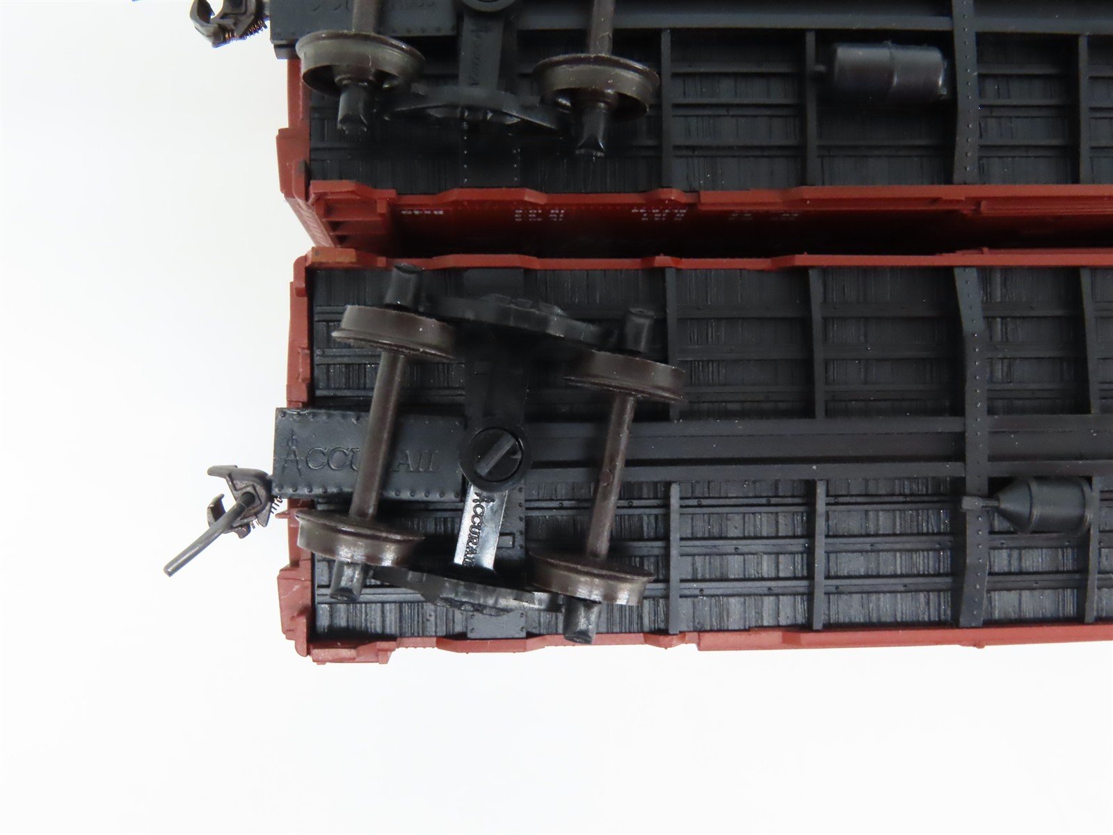 HO Scale Accurail 3322 ATSF Santa Fe 40' Boxcar 3-Pack Built-up Kits