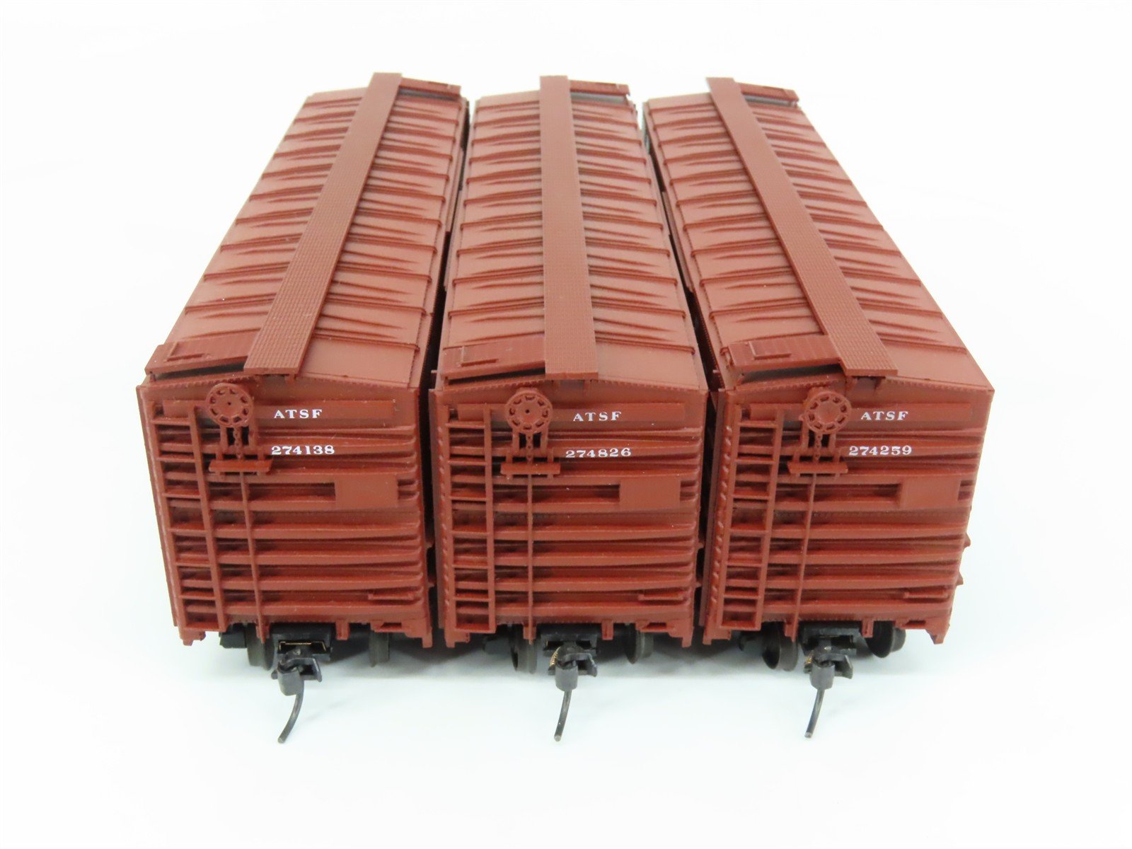 HO Scale Accurail 3322 ATSF Santa Fe 40' Boxcar 3-Pack Built-up Kits