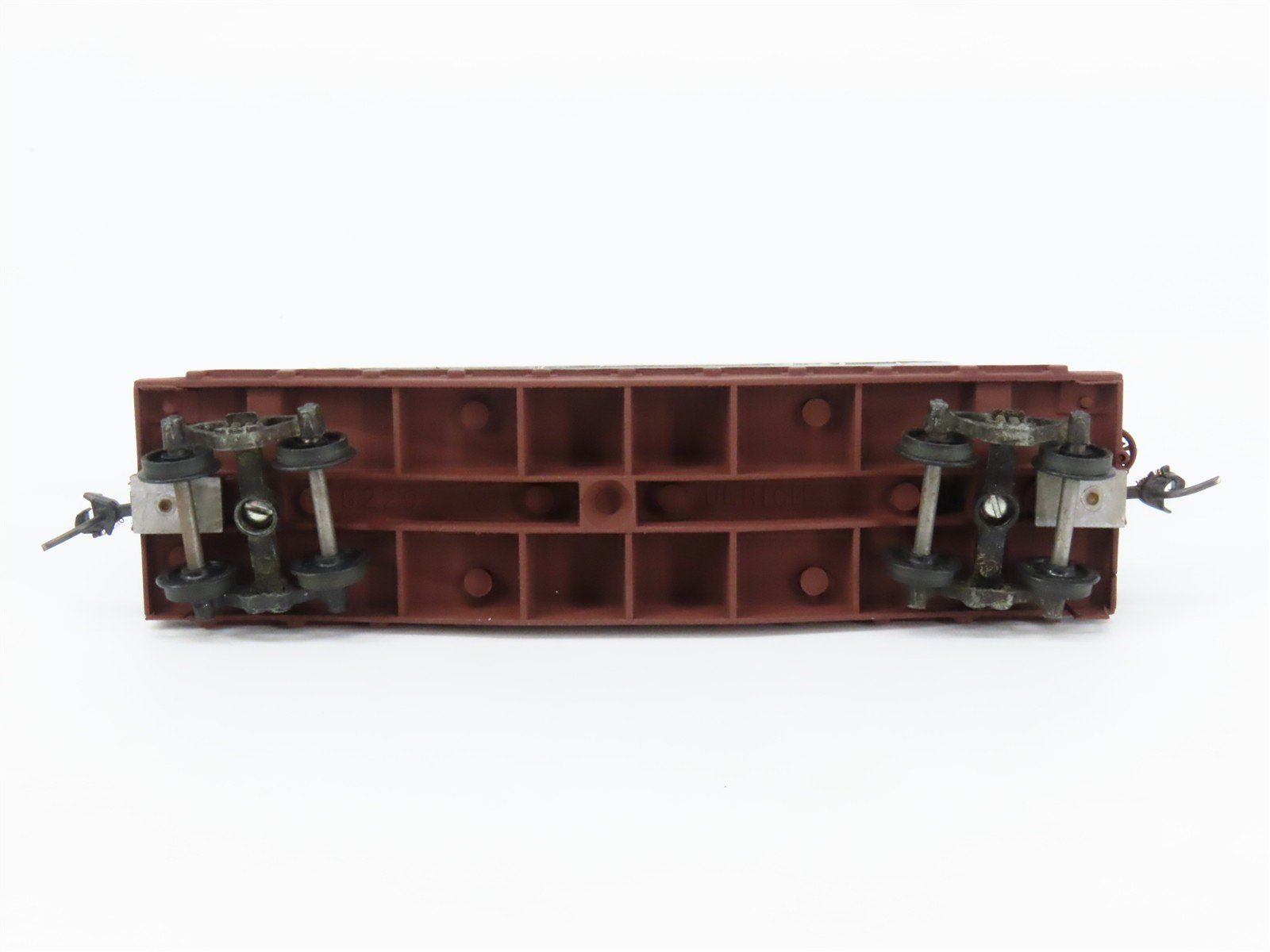 HO Scale Ulrich 931-1701 Undecorated Flatcar w/Trailer Built-up Kit