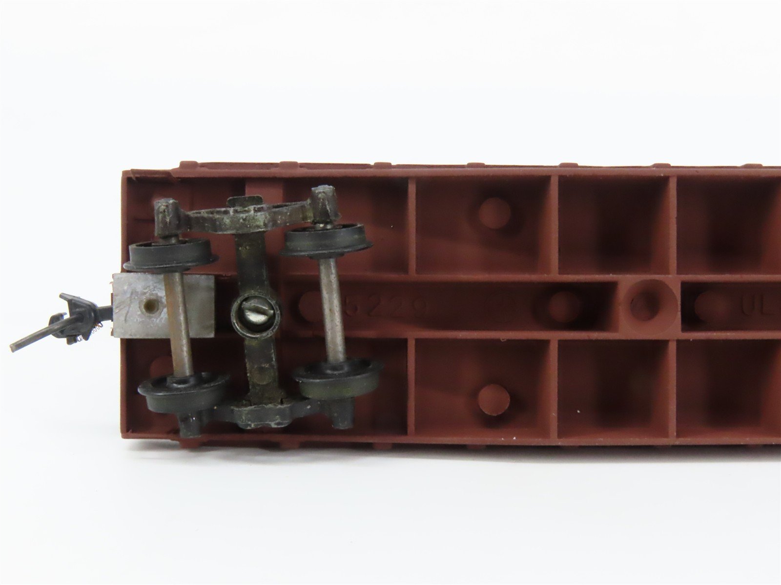 HO Scale Ulrich 931-1701 Undecorated Flatcar w/Trailer Built-up Kit