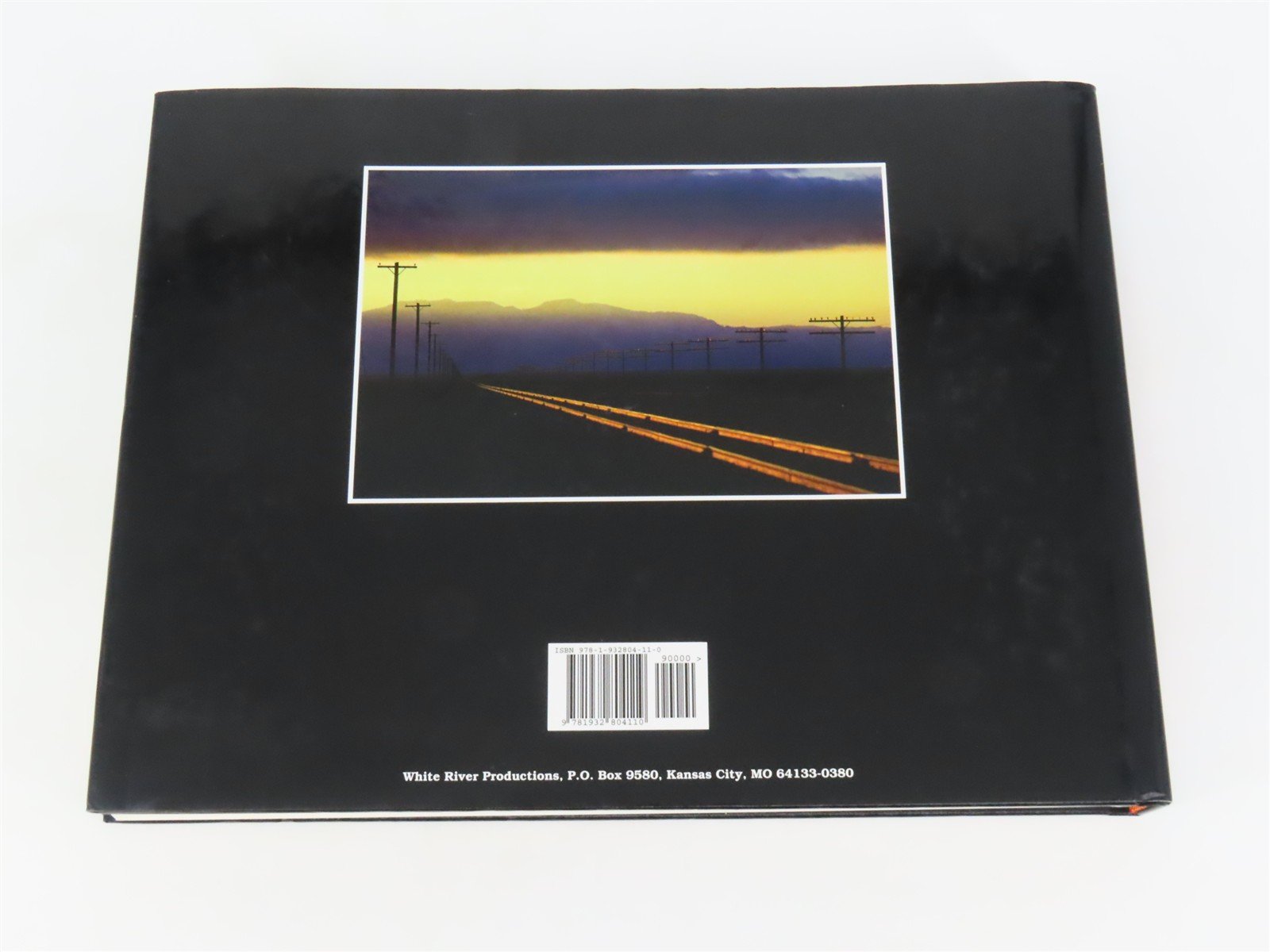 The Western Pacific by Ken Meeker ©2011 HC Book