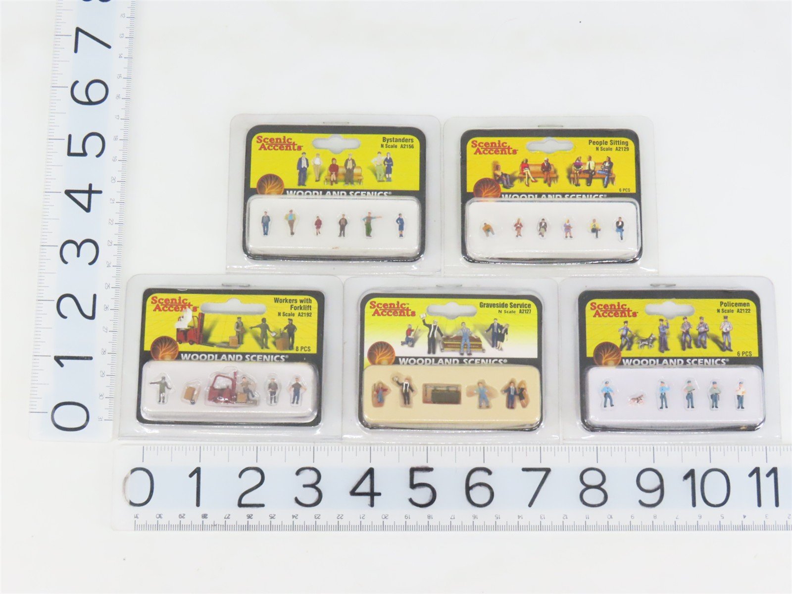 LOT of 5 N Scale Woodland Scenics Figure Packs: Police, Bystanders, Graveside +