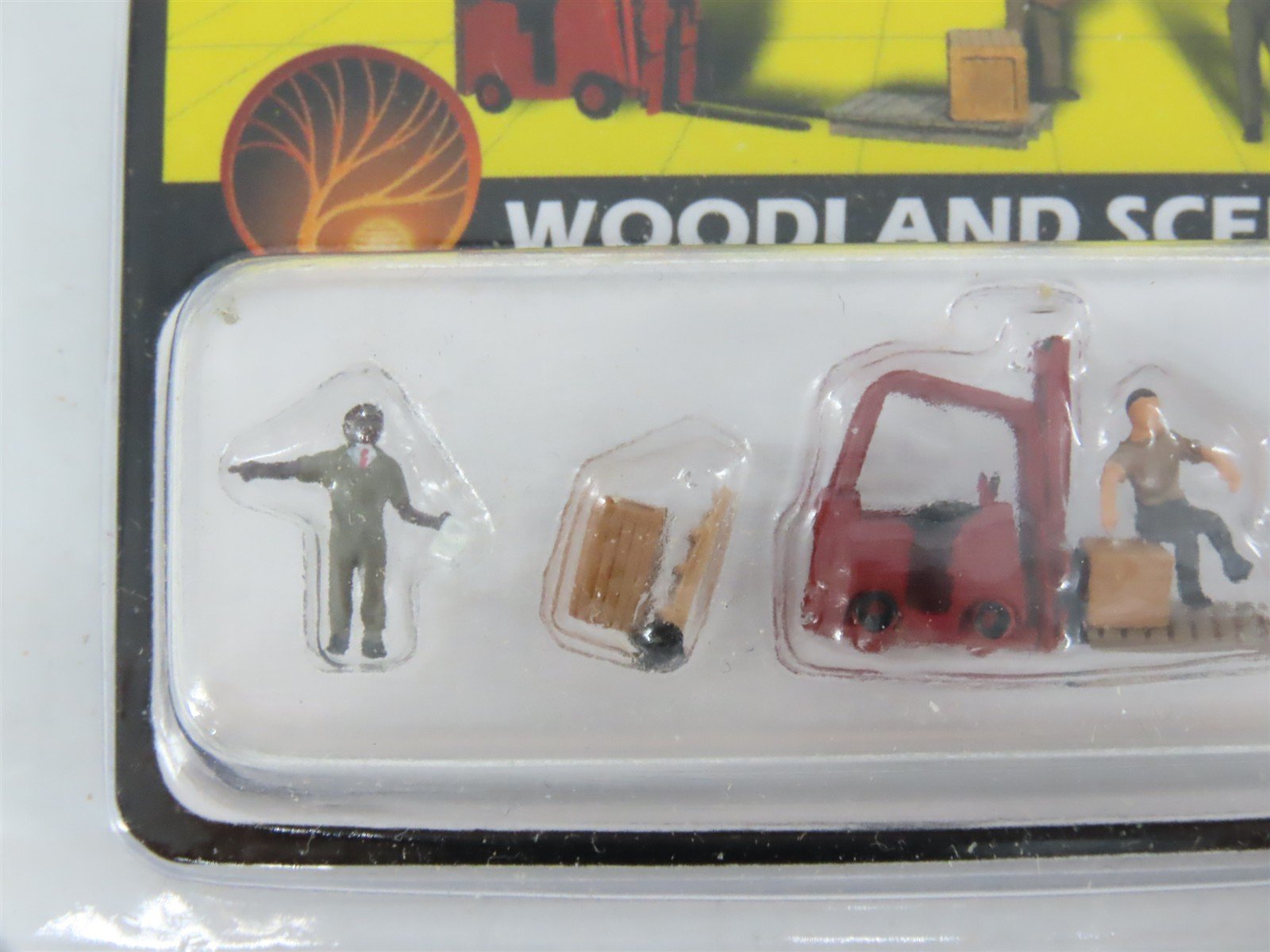 LOT of 5 N Scale Woodland Scenics Figure Packs: Police, Bystanders, Graveside +
